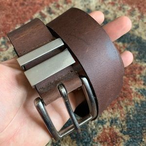 34 Levi’s brown genuine leather men’s belt